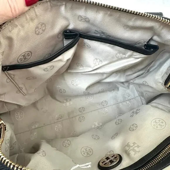 Tory Burch Robinson Black Leather Satchel Bag Gold Hardware Classic Tote - Picture 5 of 6